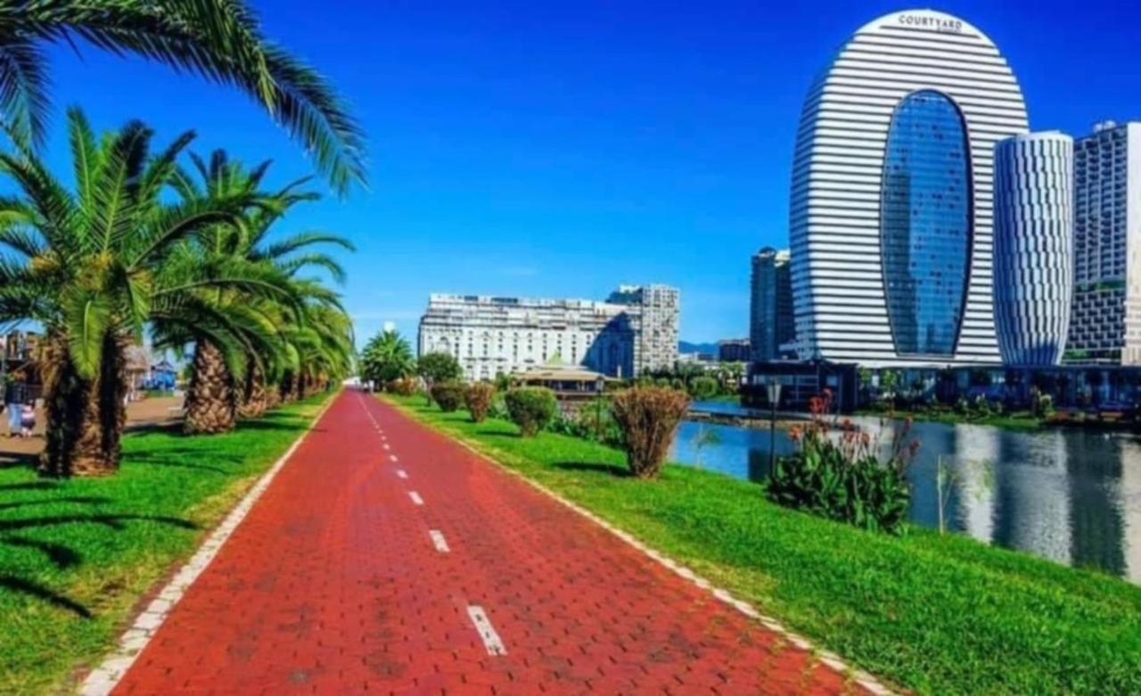 Black Sea Aparthotel Orbi City Batoumi Extérieur photo